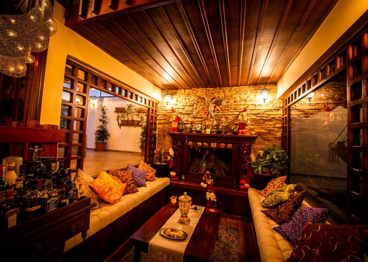 Hostal Dulce Hogar Latacunga Exterior foto